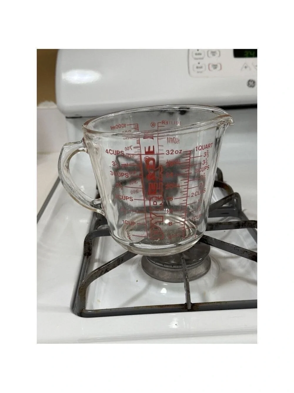 Vintage PYREX Glass Liquid 1 Quart 4 Cup Measuring Red Lettering 